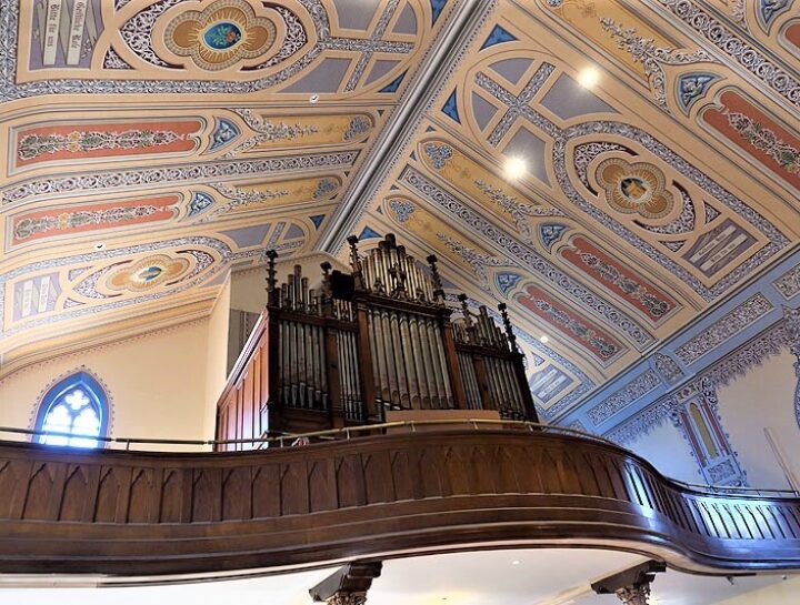 Finished Ceiling Decorative Painting Services